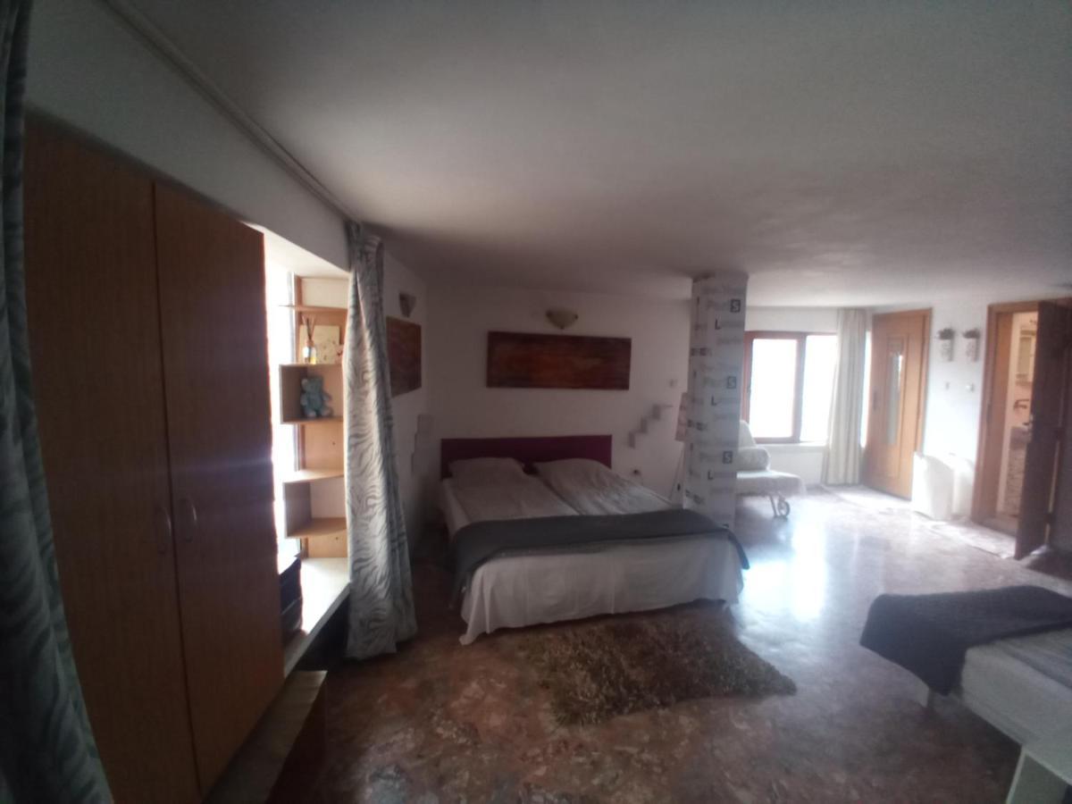 Стаи За Гости Алба Kazanlŭk Exterior foto